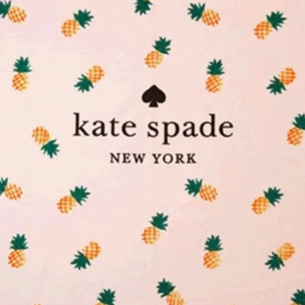 🆕 Kate Spade Pink Pineapple Beach Towel